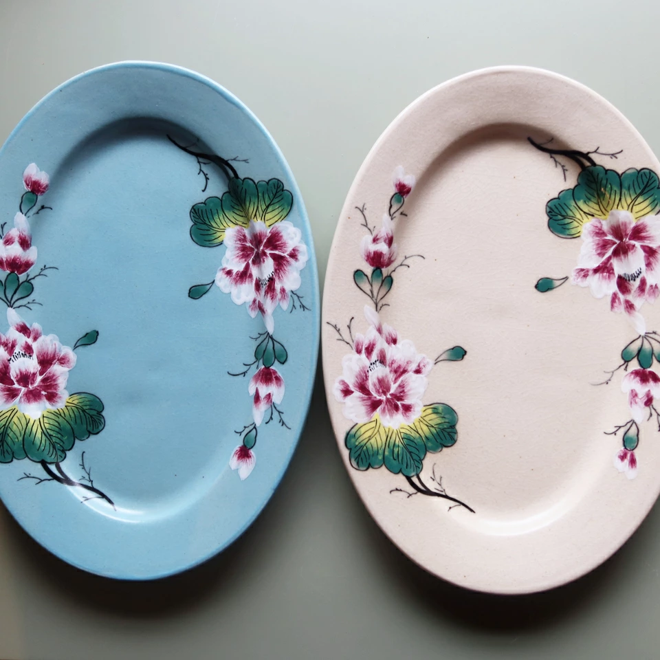 おしゃれでかわいいベトナム製陶器ソンチャン焼きのオーバル型リムプレート