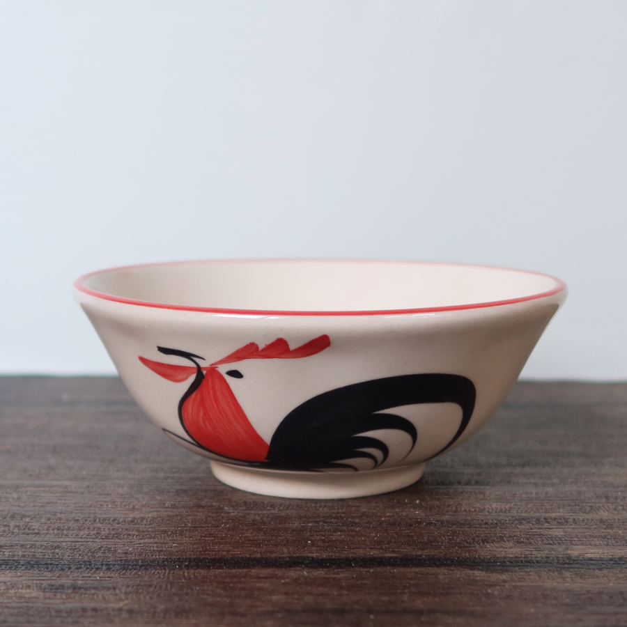タイで人気のニワトリ柄食器の茶碗の通販